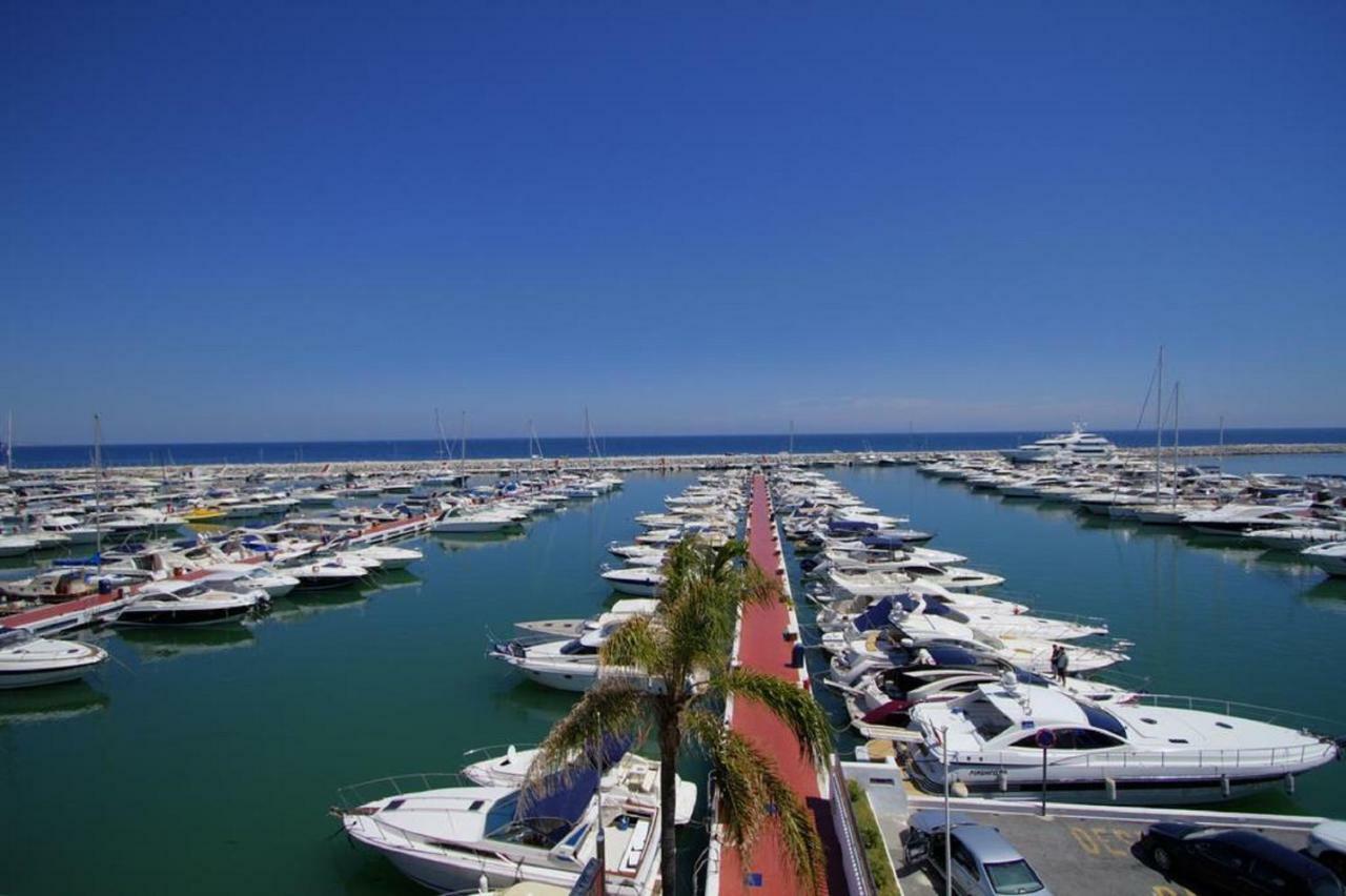 米哈斯科斯塔Apartament Aguamarina On The Beach Front公寓 外观 照片
